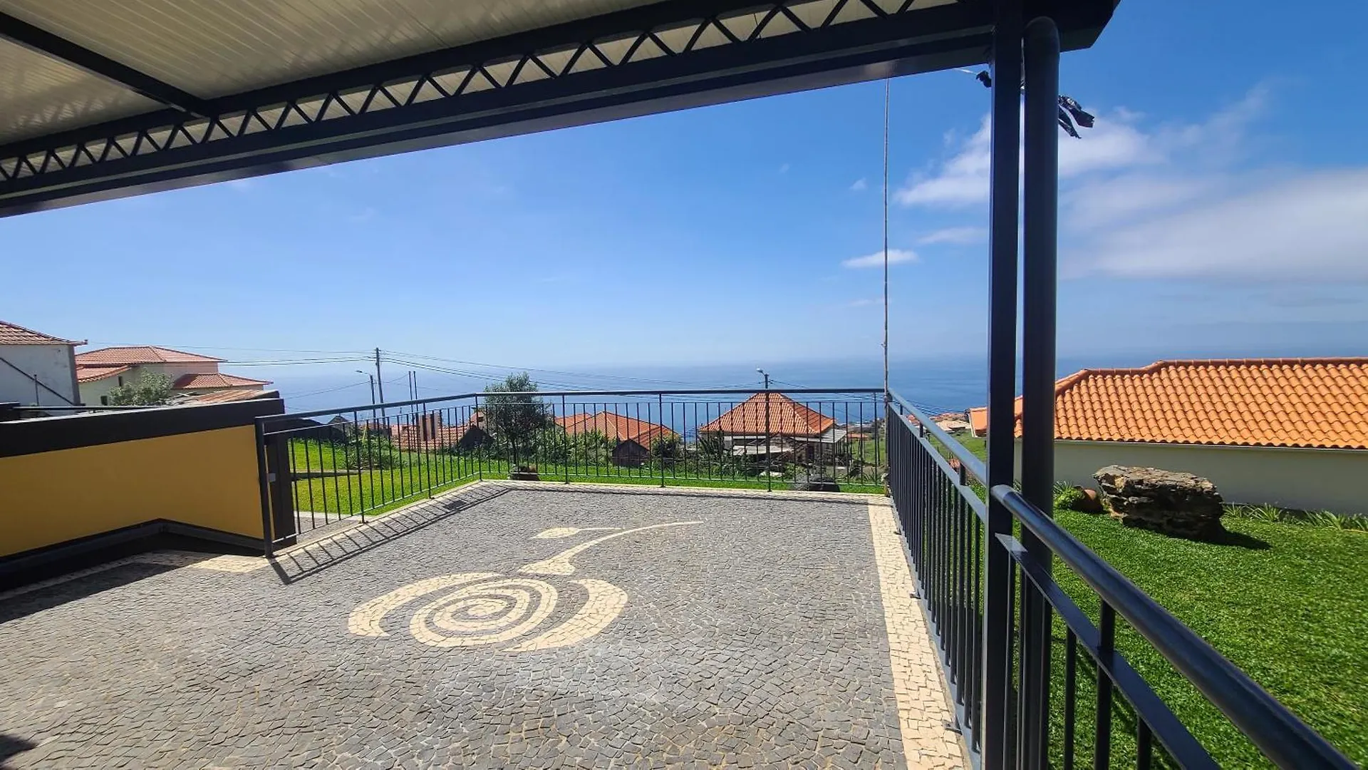 Quinta Das Rosas Estreito Da Calheta 0*,